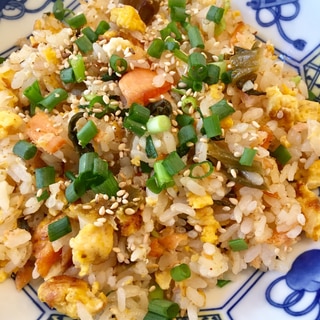 鮭と高菜のチャーハン